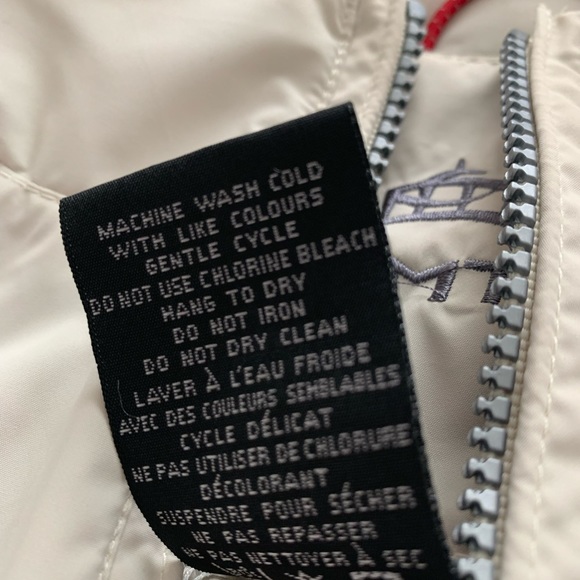 Wind Jacket - Picture 3 of 6